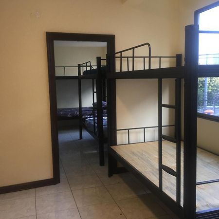 Gung Domitory Hostel Pattaya Exterior photo
